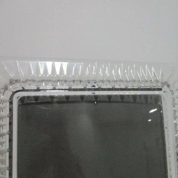 *Beautiful Carved Miller Rogaska Crystal 10" x 13" Table Top Chain Easel - Picture 3 of 12